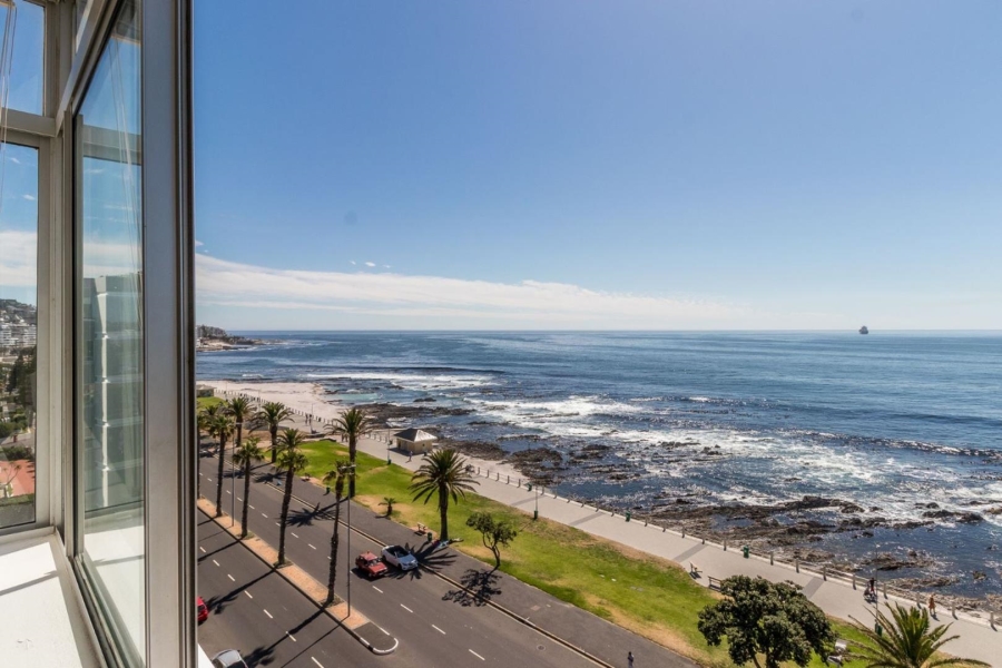 3 Bedroom Property for Sale in Sea Point Western Cape